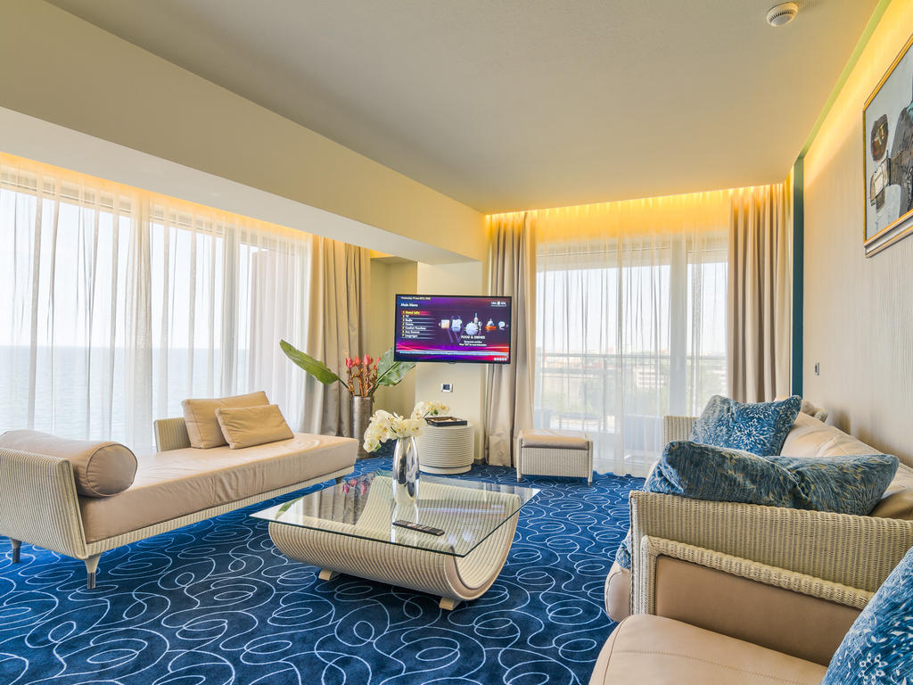 Vega Hotel Mamaia Room photo Suite